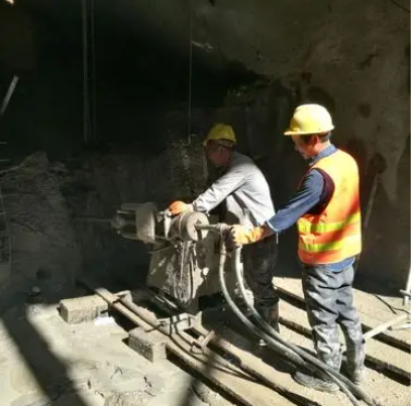 滴道水下抗分散灌浆料特点 水下不分散注浆料介绍